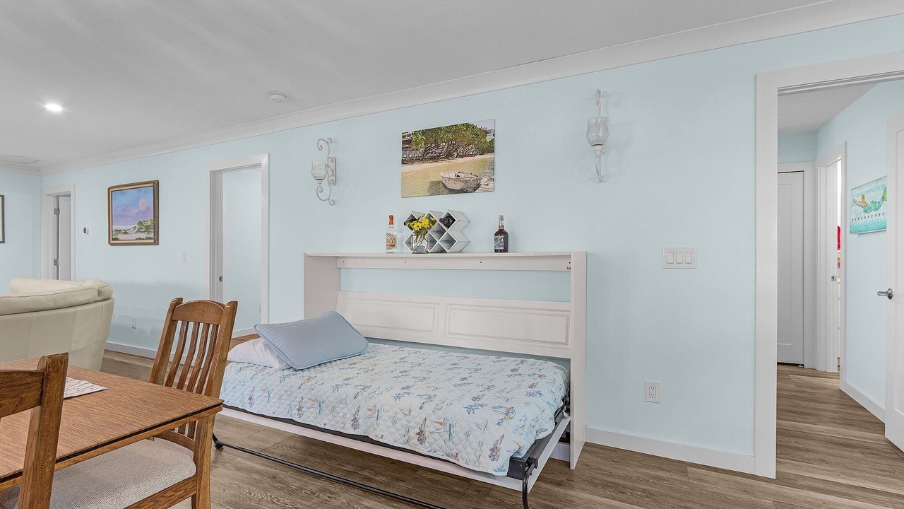 Photo of Bedroom in Bokeelia
