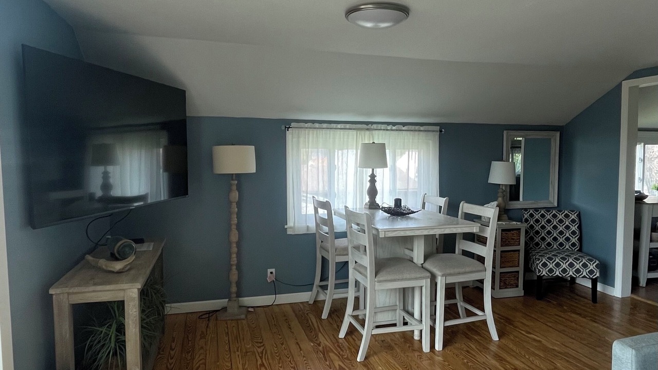 Photo of Bedroom in Lake Erie Beach