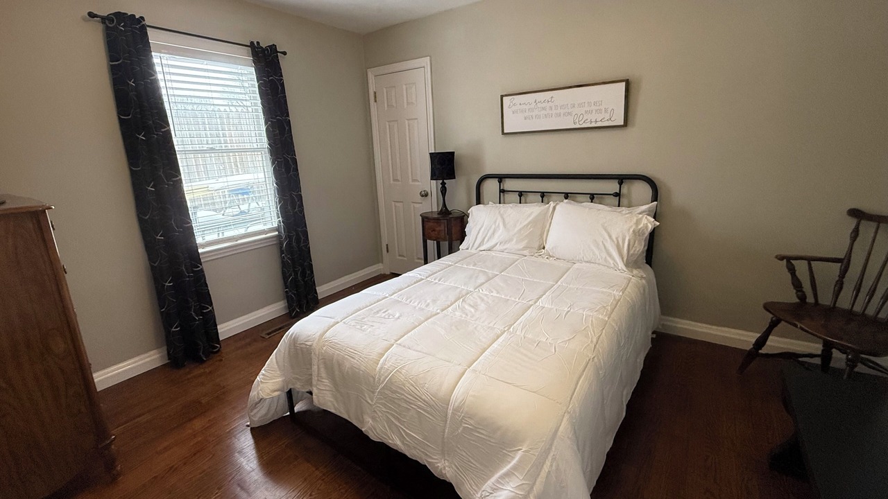 Photo of Bedroom in Marion
