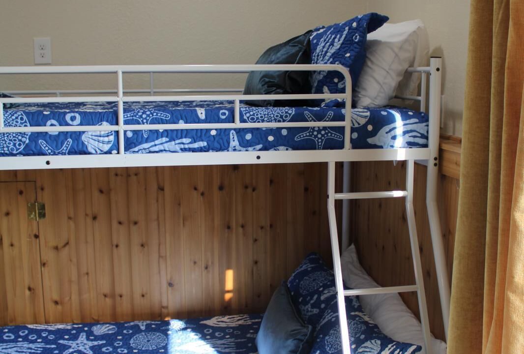 Photo of Bedroom in Weeki Wachee Gardens