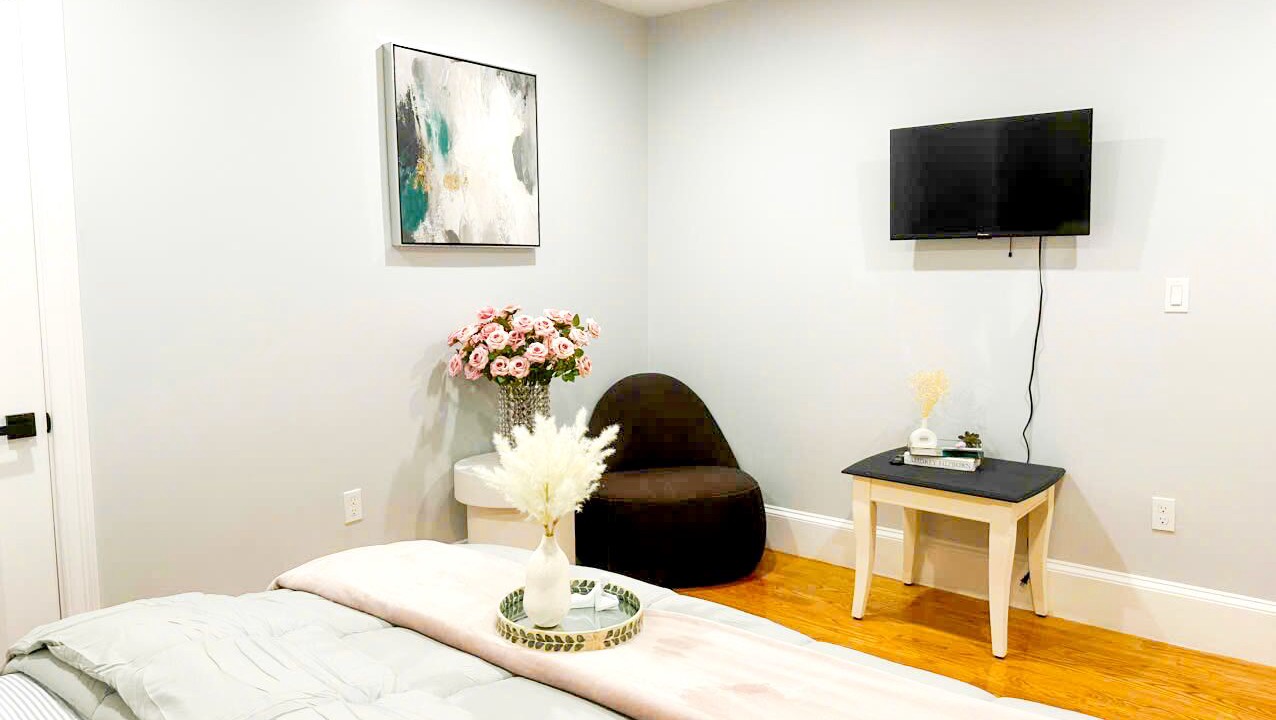 Photo of Bedroom in Meeting House Hill
