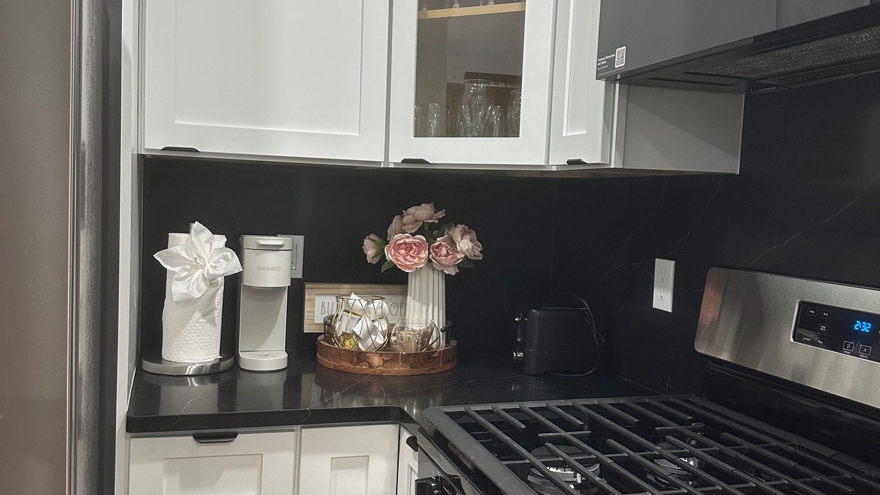 Photo of Kitchen in Meeting House Hill
