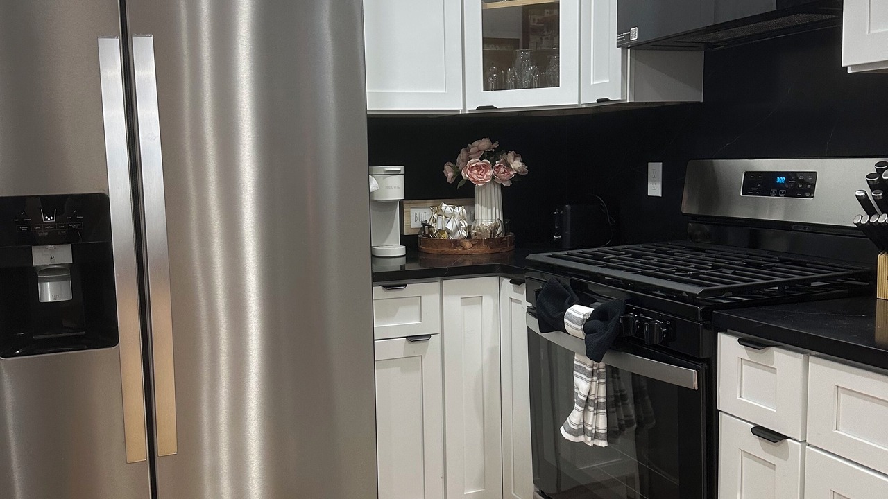 Photo of Kitchen in Meeting House Hill