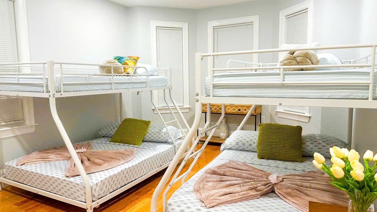 Photo of Bedroom in Meeting House Hill