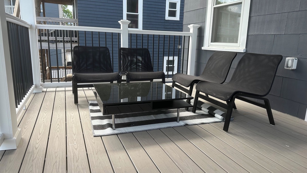 Photo of Patio Balcony in Meeting House Hill