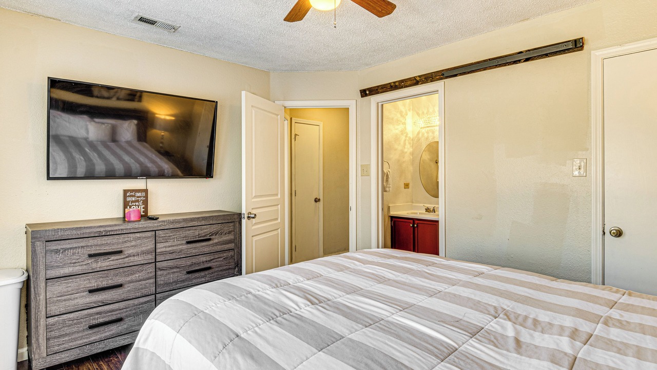 Photo of Bedroom in Pike