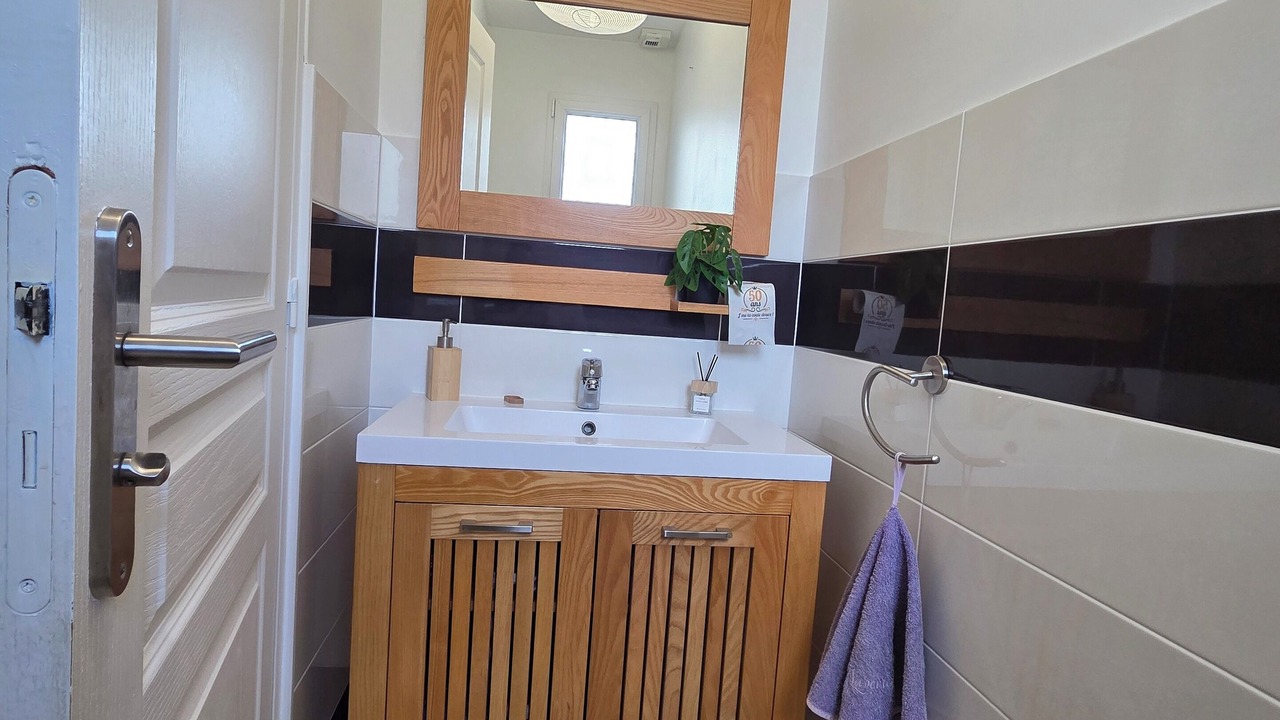 Photo of Bathroom in Pommeret