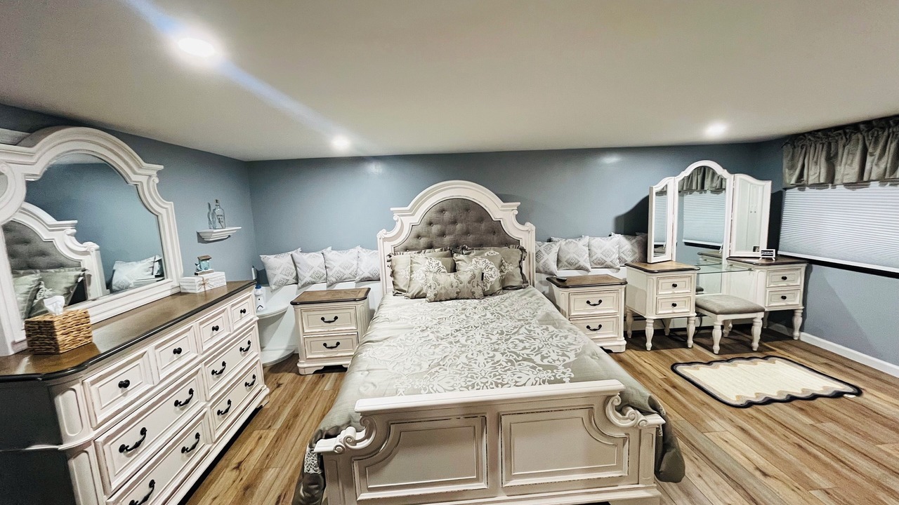 Photo of Bedroom in Nesconset