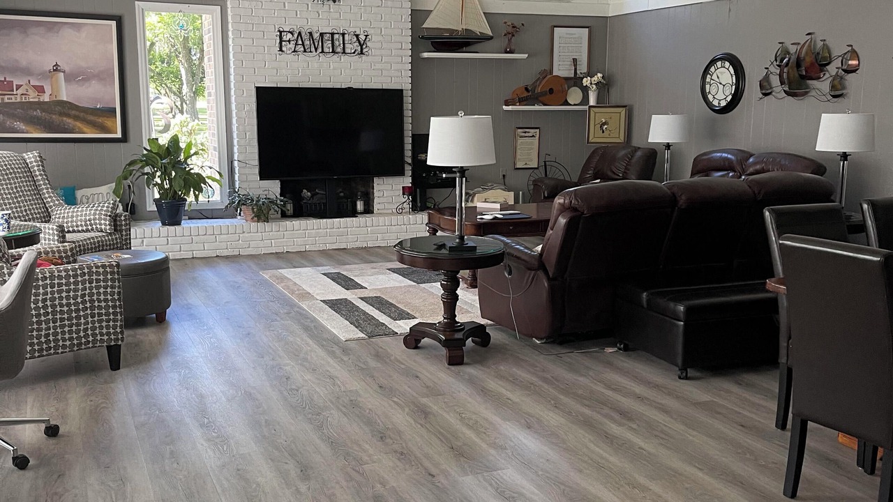 Photo of Livingroom in Monticello