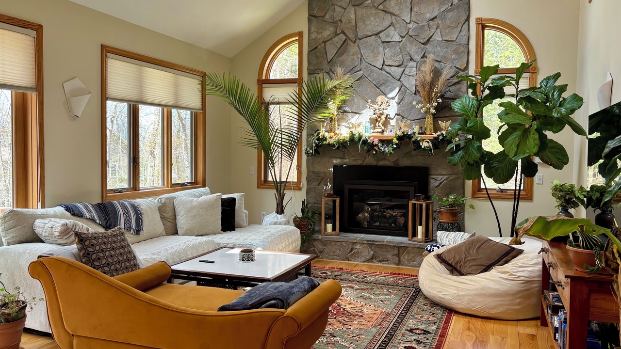 Photo of Livingroom in Hinsdale