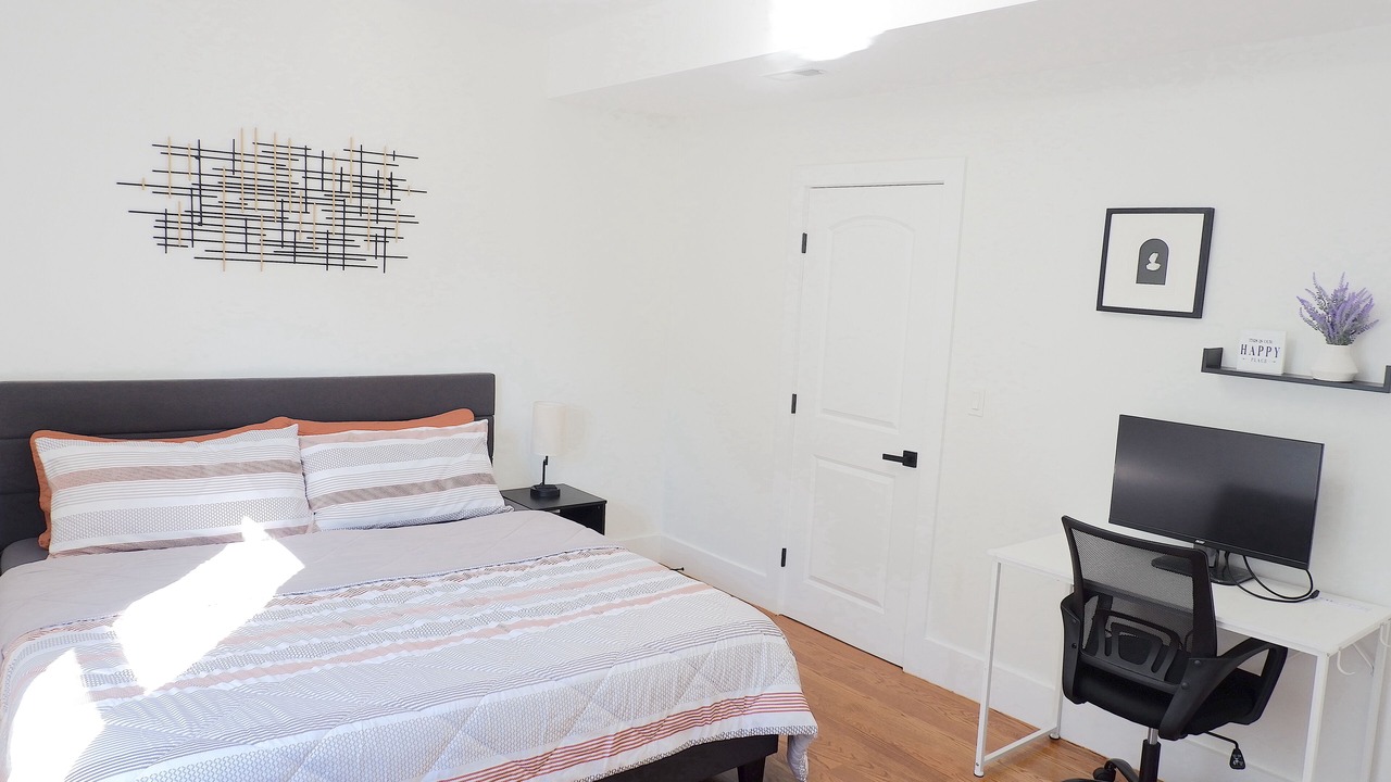 Photo of Bedroom in Ashmont