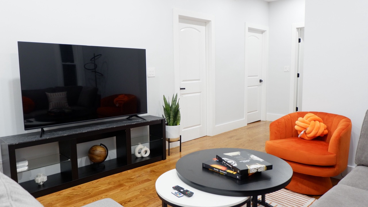 Photo of Livingroom in Ashmont