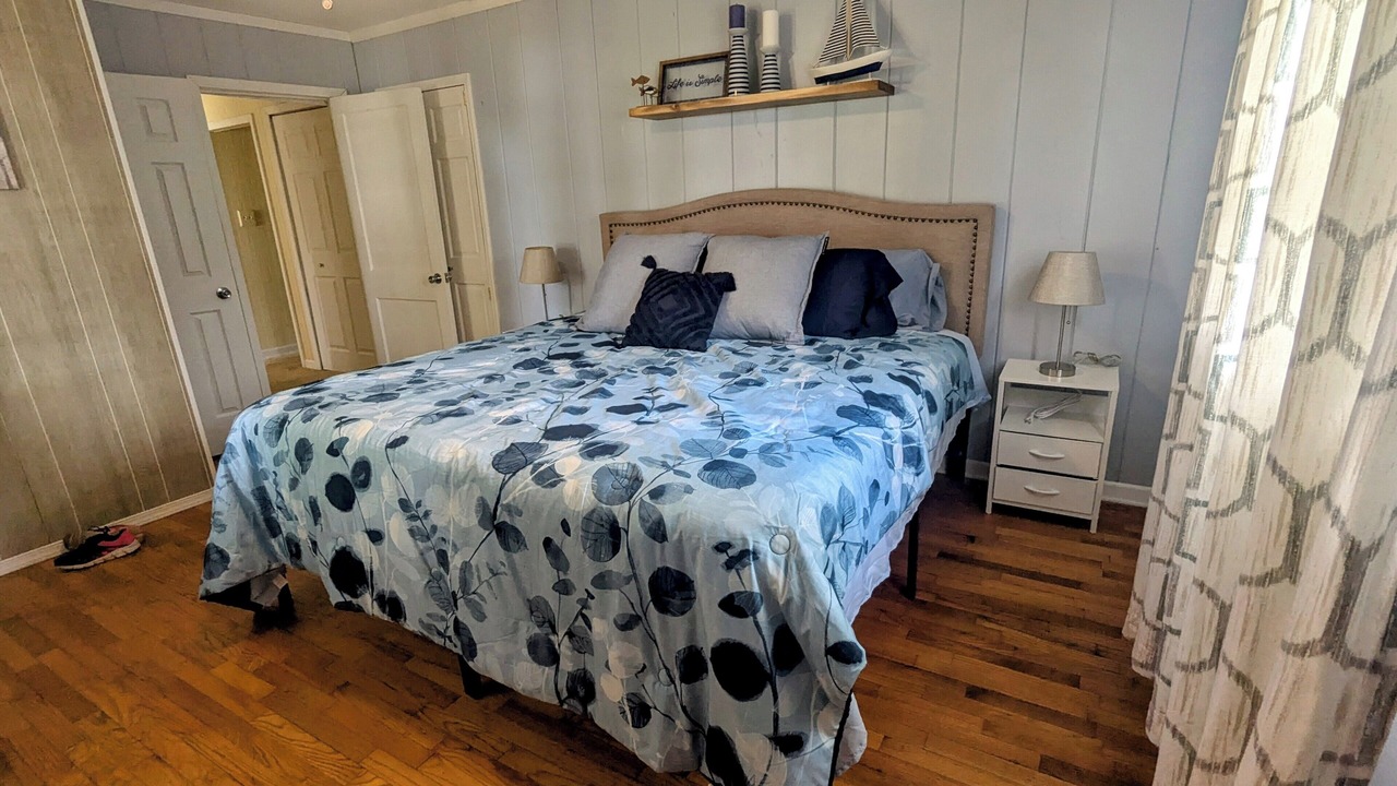 Photo of Bedroom in Bass Lake