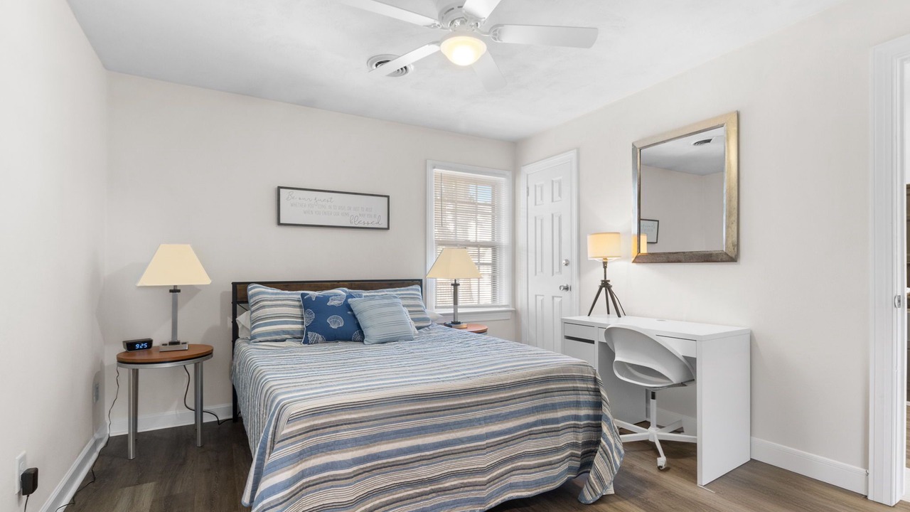 Photo of Bedroom in Chic's Beach
