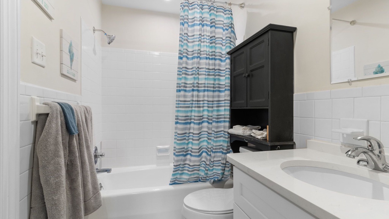 Photo of Bathroom in Chic's Beach