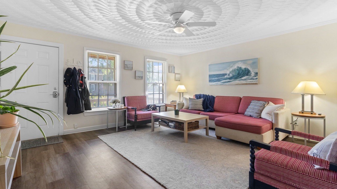 Photo of Livingroom in Chic's Beach