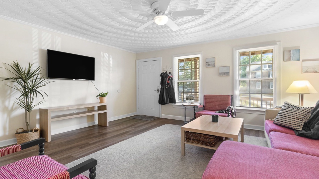 Photo of Livingroom in Chic's Beach