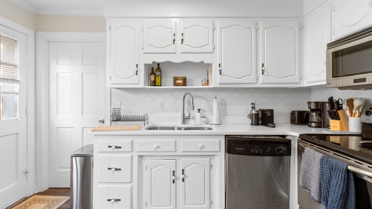 Photo of Kitchen in Chic's Beach