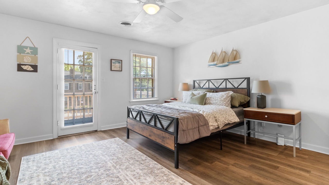 Photo of Bedroom in Chic's Beach
