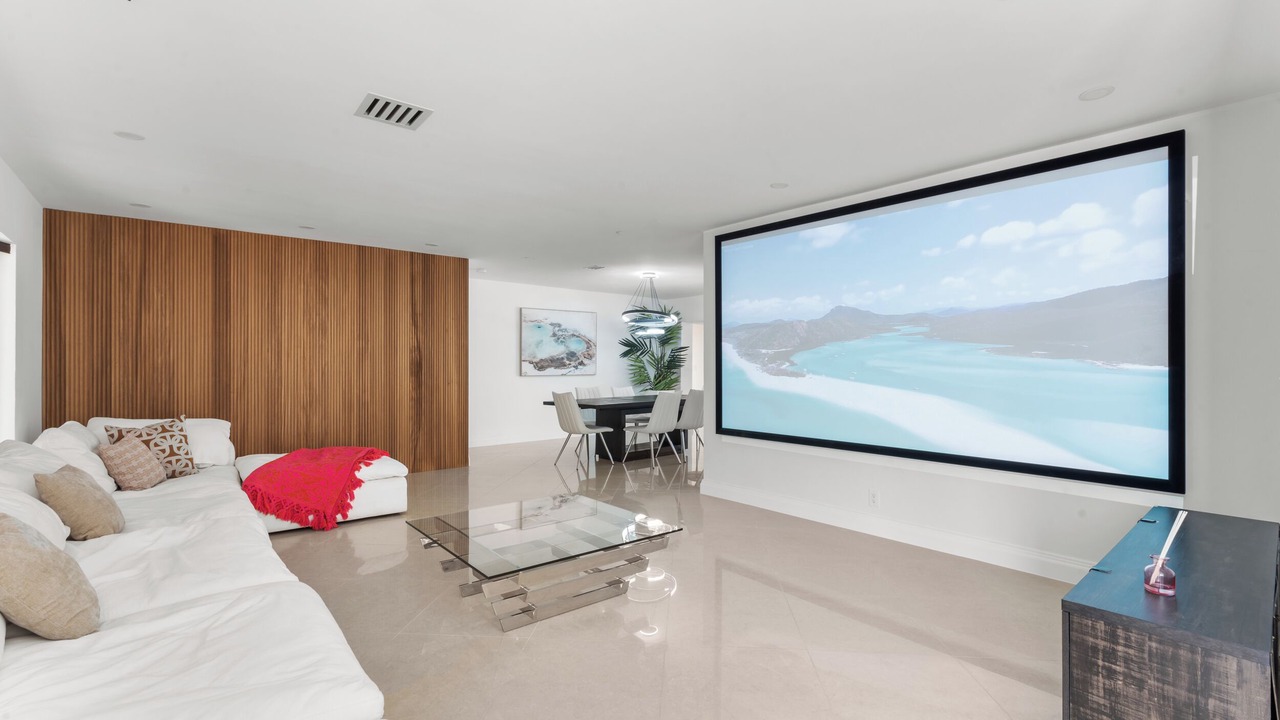 Photo of Bedroom in South Lake