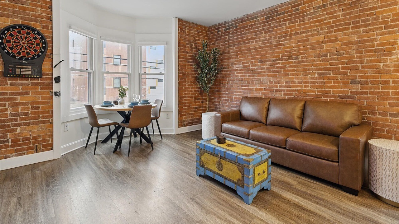 Photo of Livingroom in Lockerbie Square