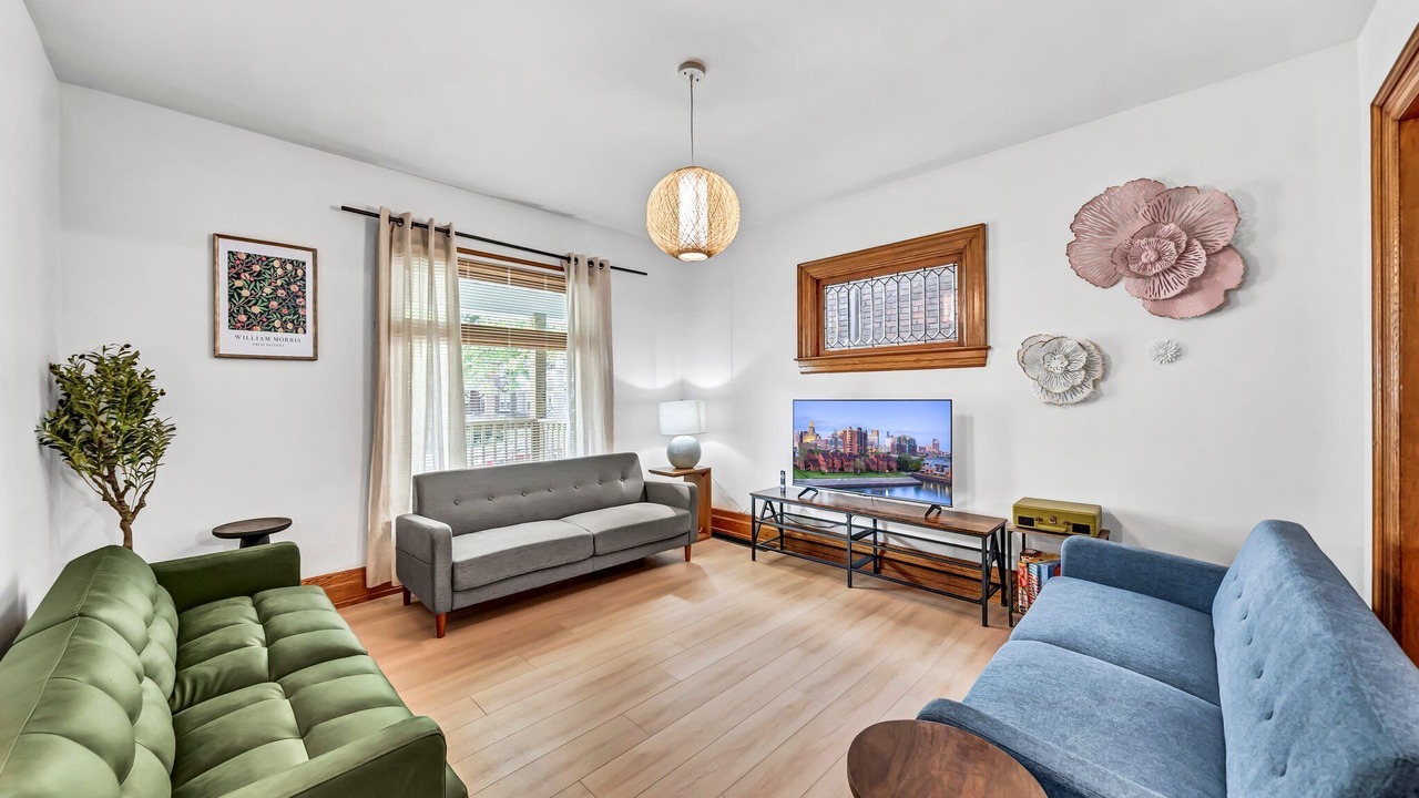 Photo of Livingroom in Niagara Falls