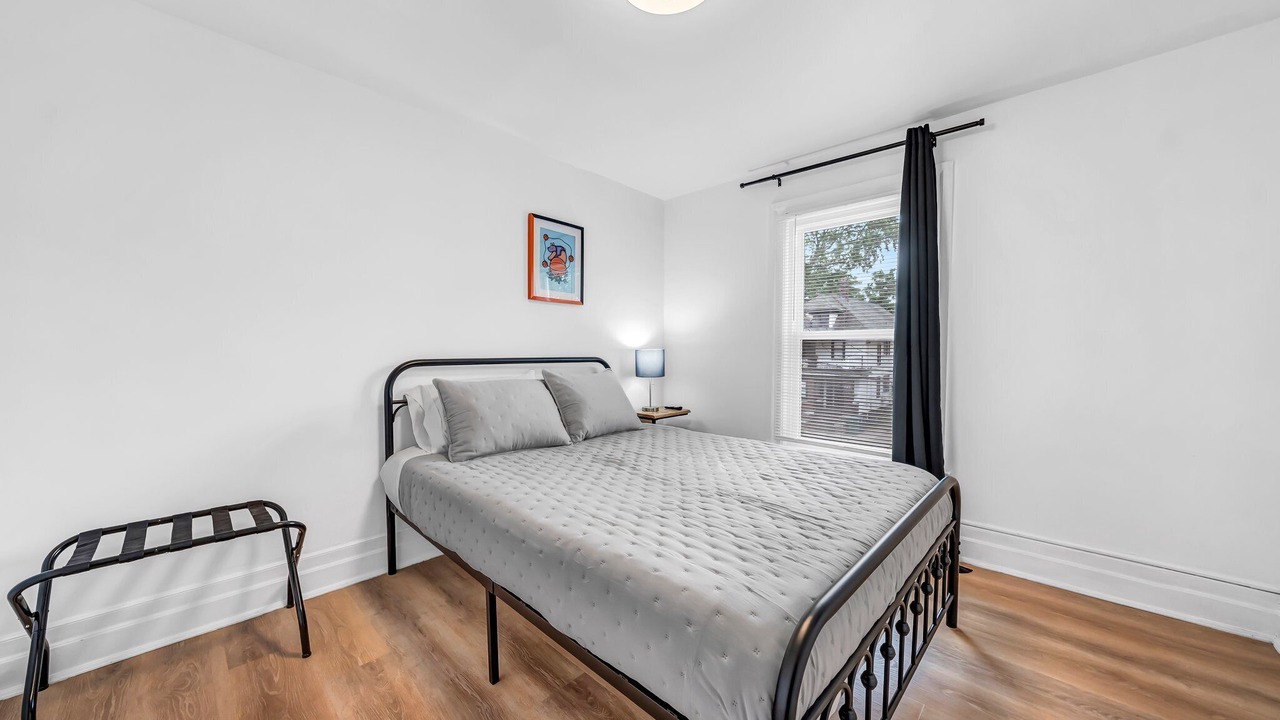 Photo of Bedroom in Niagara Falls