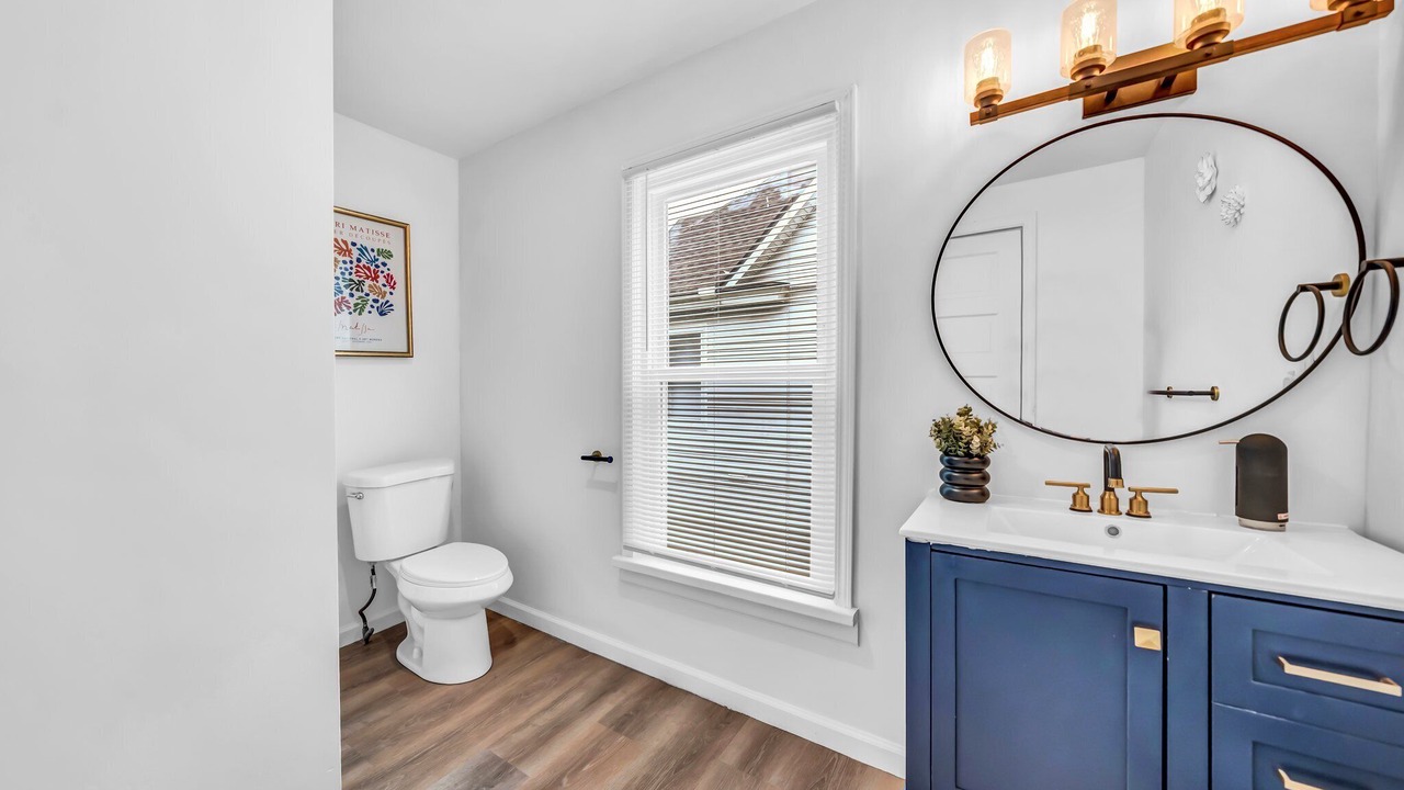 Photo of Bathroom in Niagara Falls