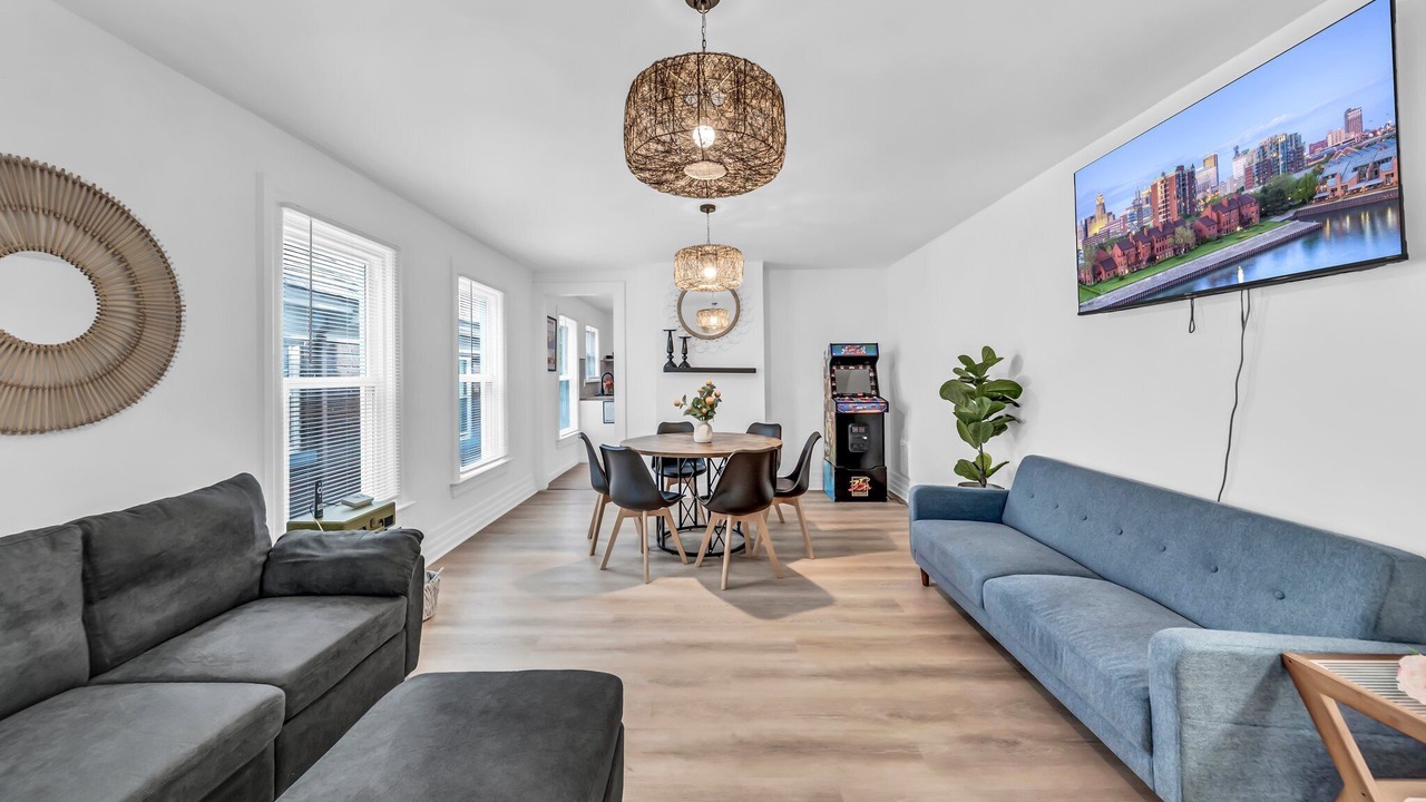 Photo of Livingroom in Niagara Falls