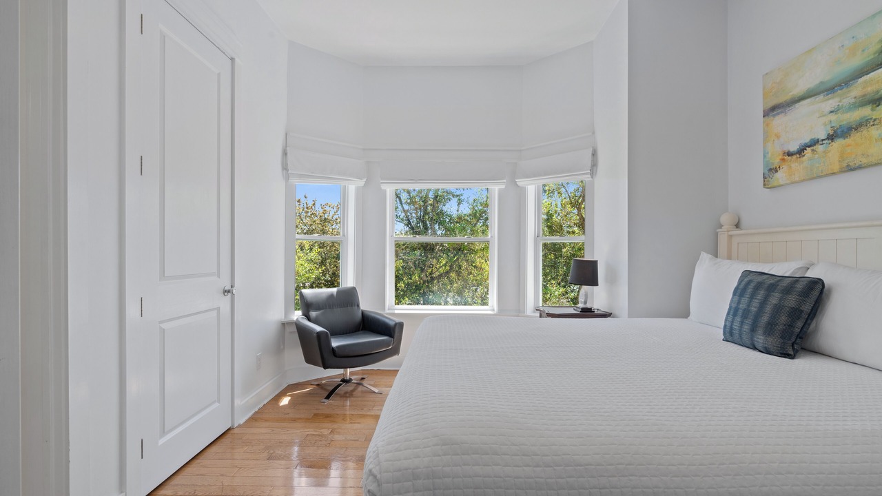 Photo of Bedroom in White's Gulfview