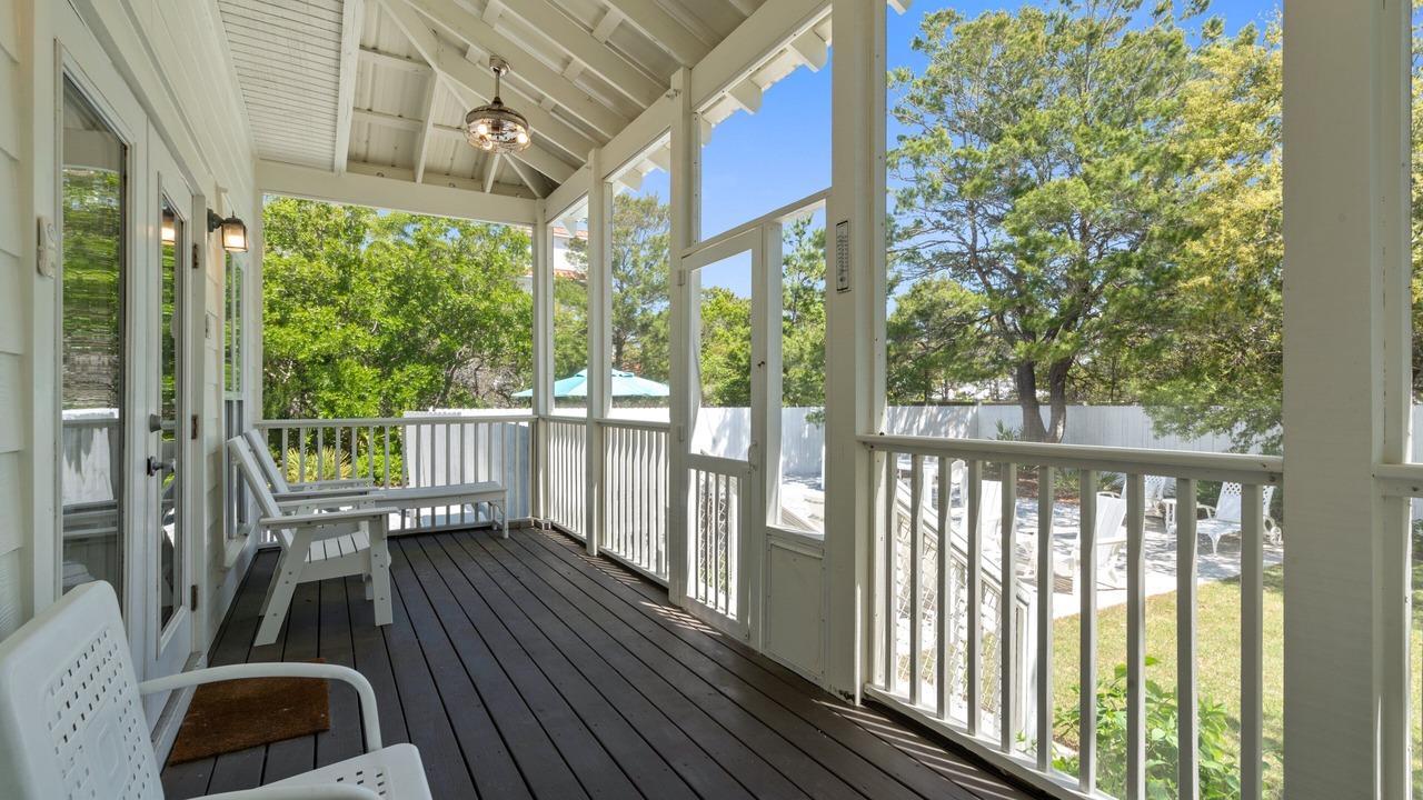 Photo of Patio Balcony in White's Gulfview