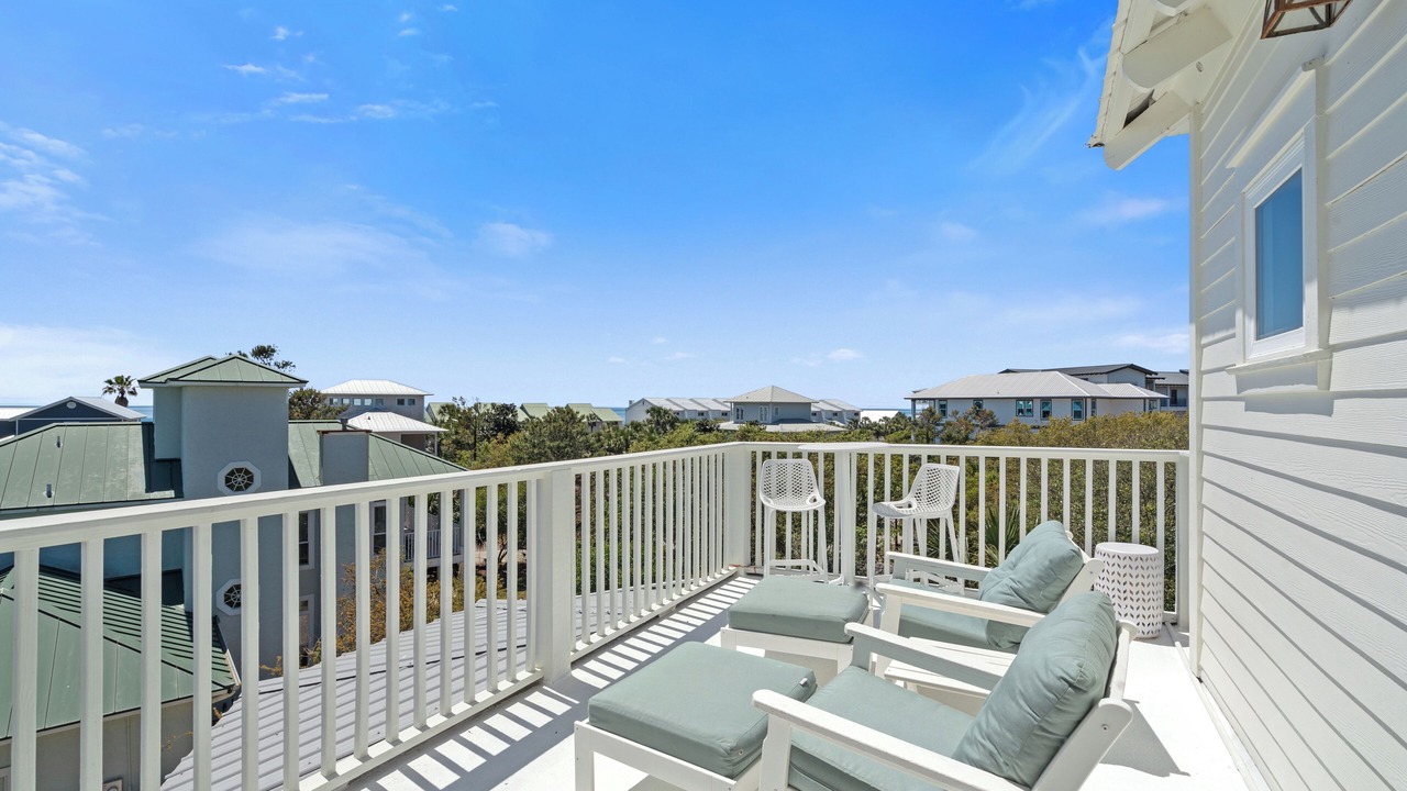 Photo of Outdoor in White's Gulfview