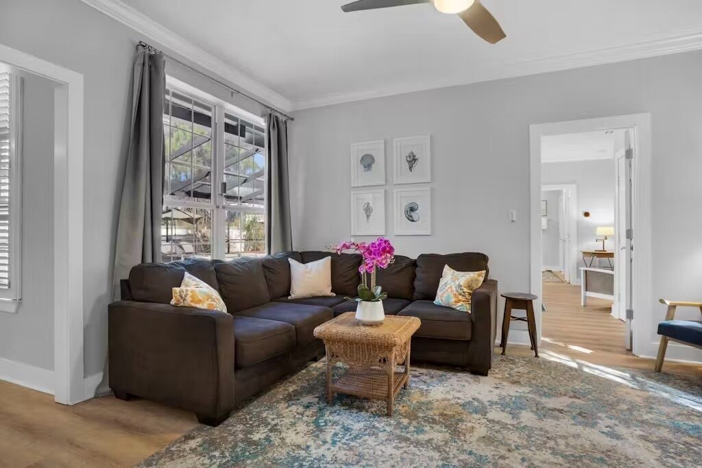Photo of Livingroom in Sugarwood Beach