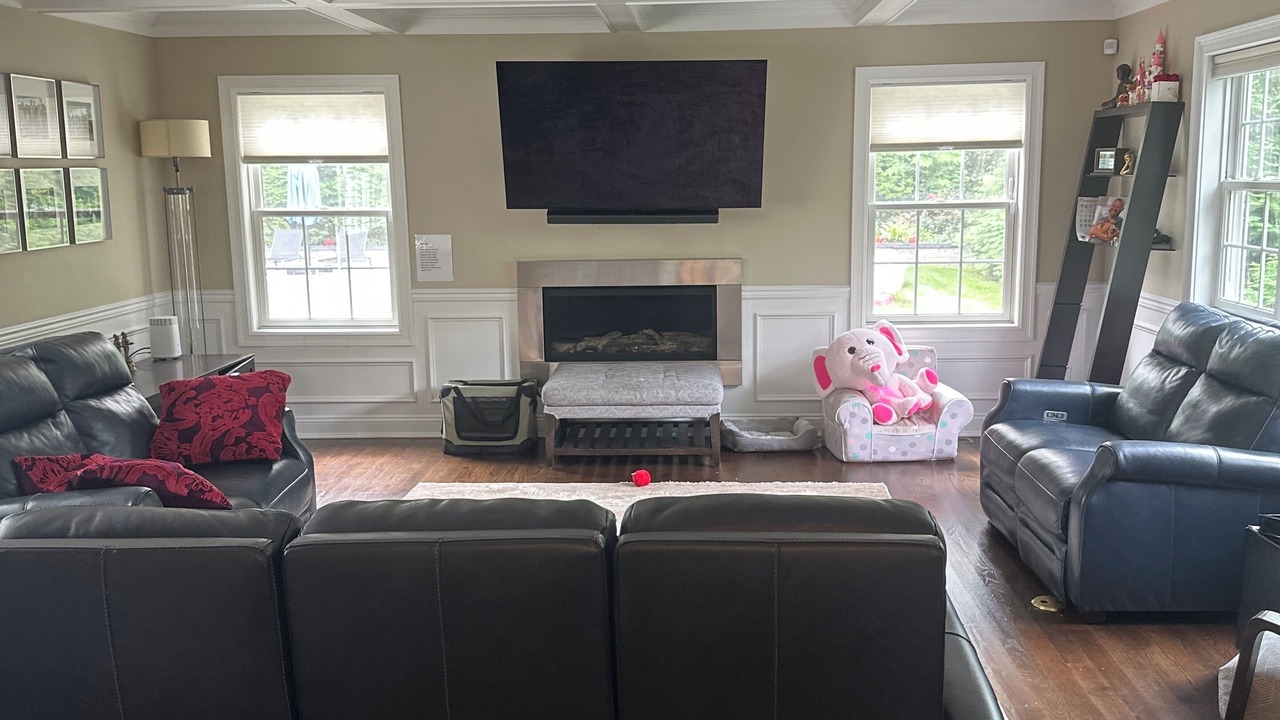 Photo of Livingroom in Plainview