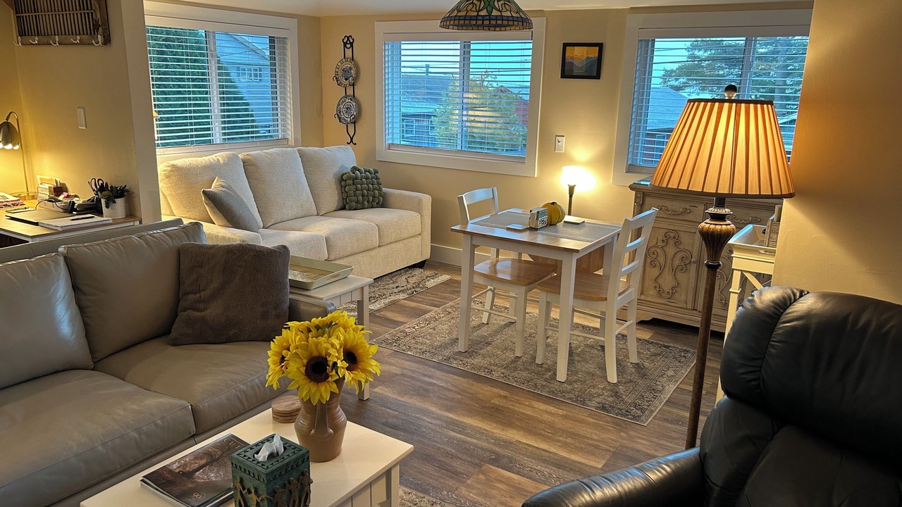 Photo of Livingroom in Pittsfield
