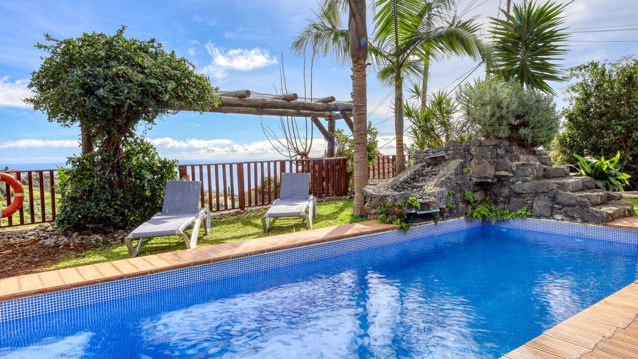Photo of Outdoor in Calheta