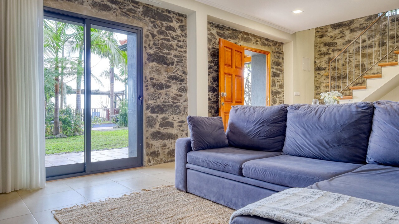Photo of Livingroom in Calheta