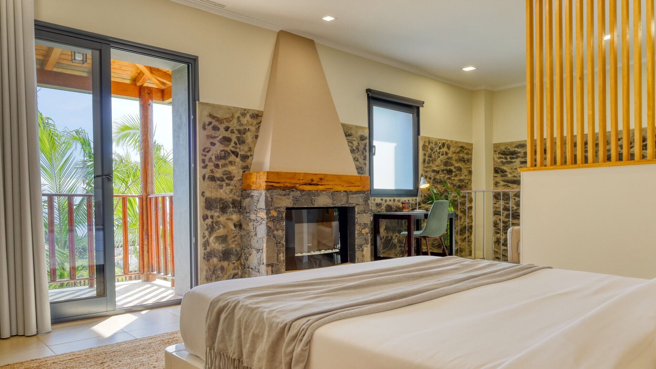 Photo of Bedroom in Calheta