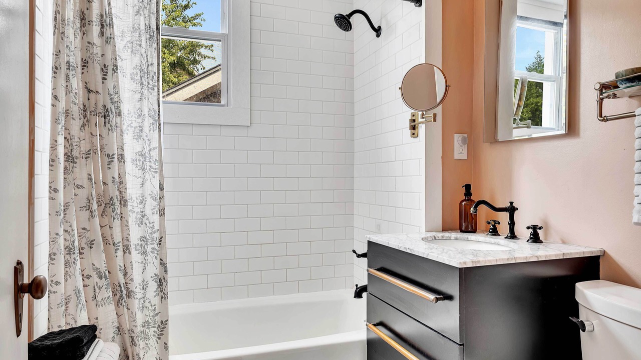Photo of Bathroom in Troy