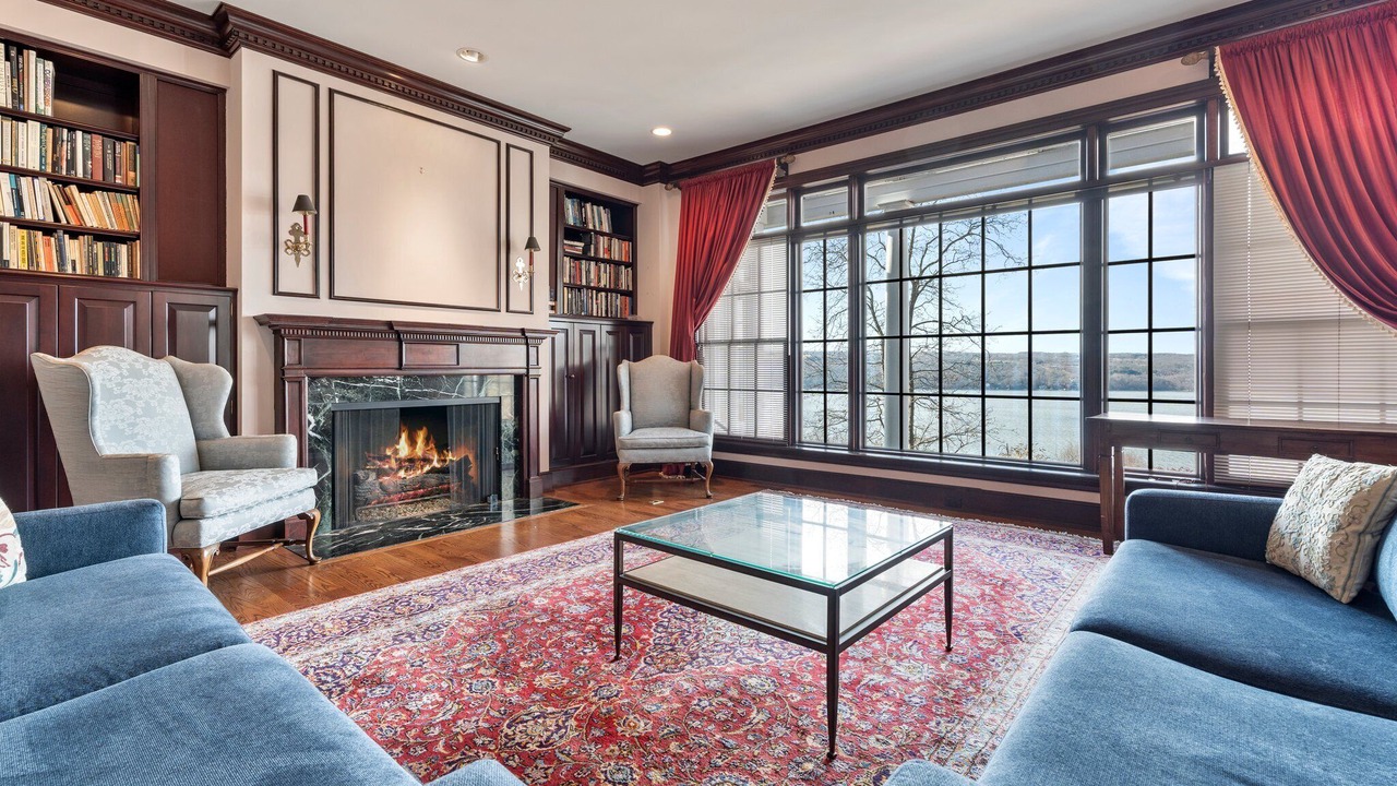 Photo of Livingroom in Ithaca