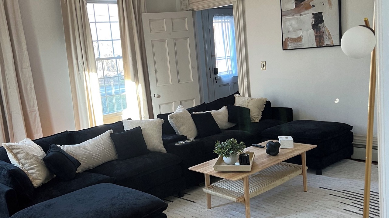 Photo of Livingroom in Cooperstown