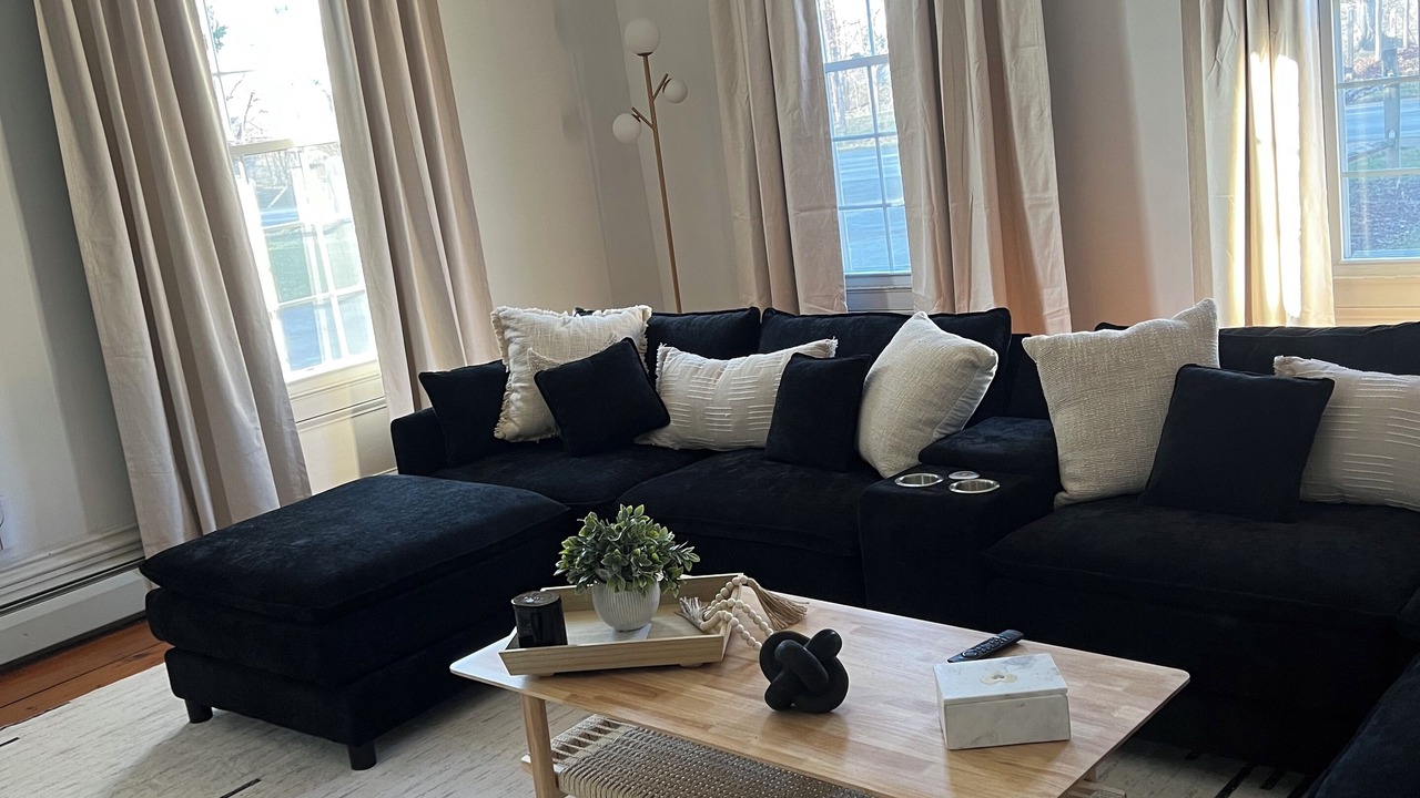 Photo of Livingroom in Cooperstown