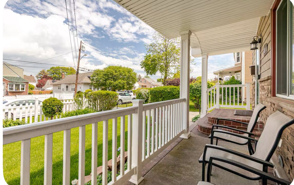 Photo of Patio Balcony in Hempstead