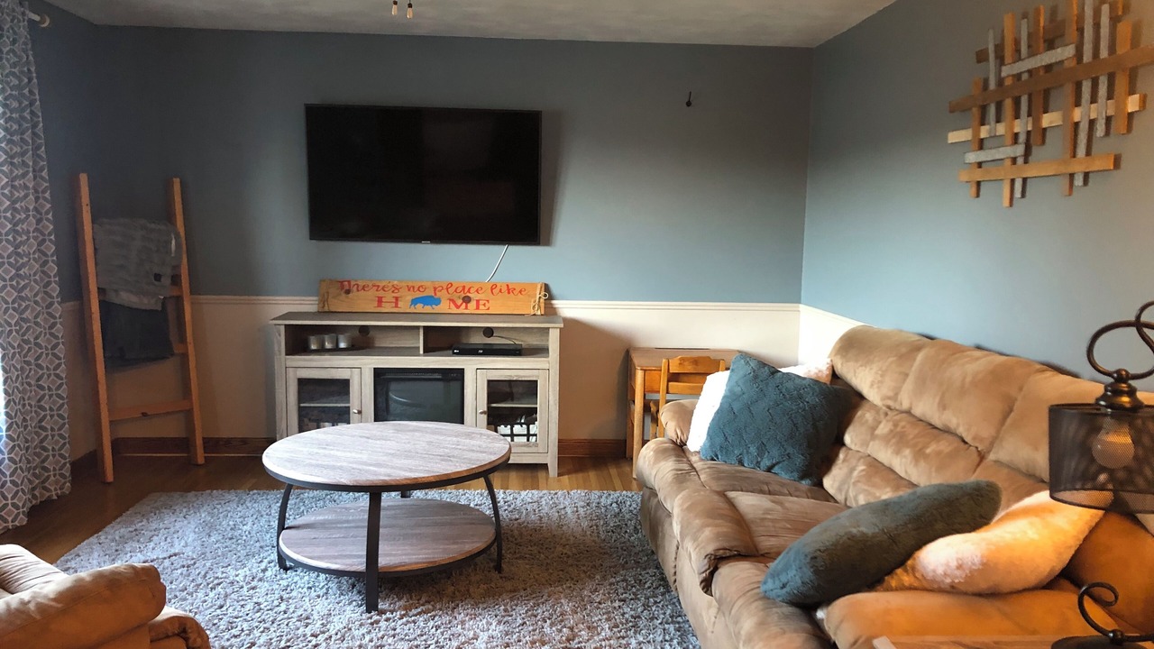 Photo of Livingroom in Orchard Park