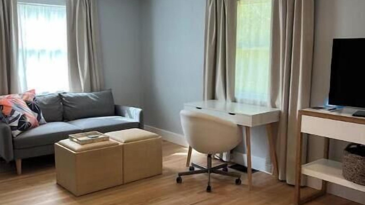 Photo of Bedroom in Cohasset