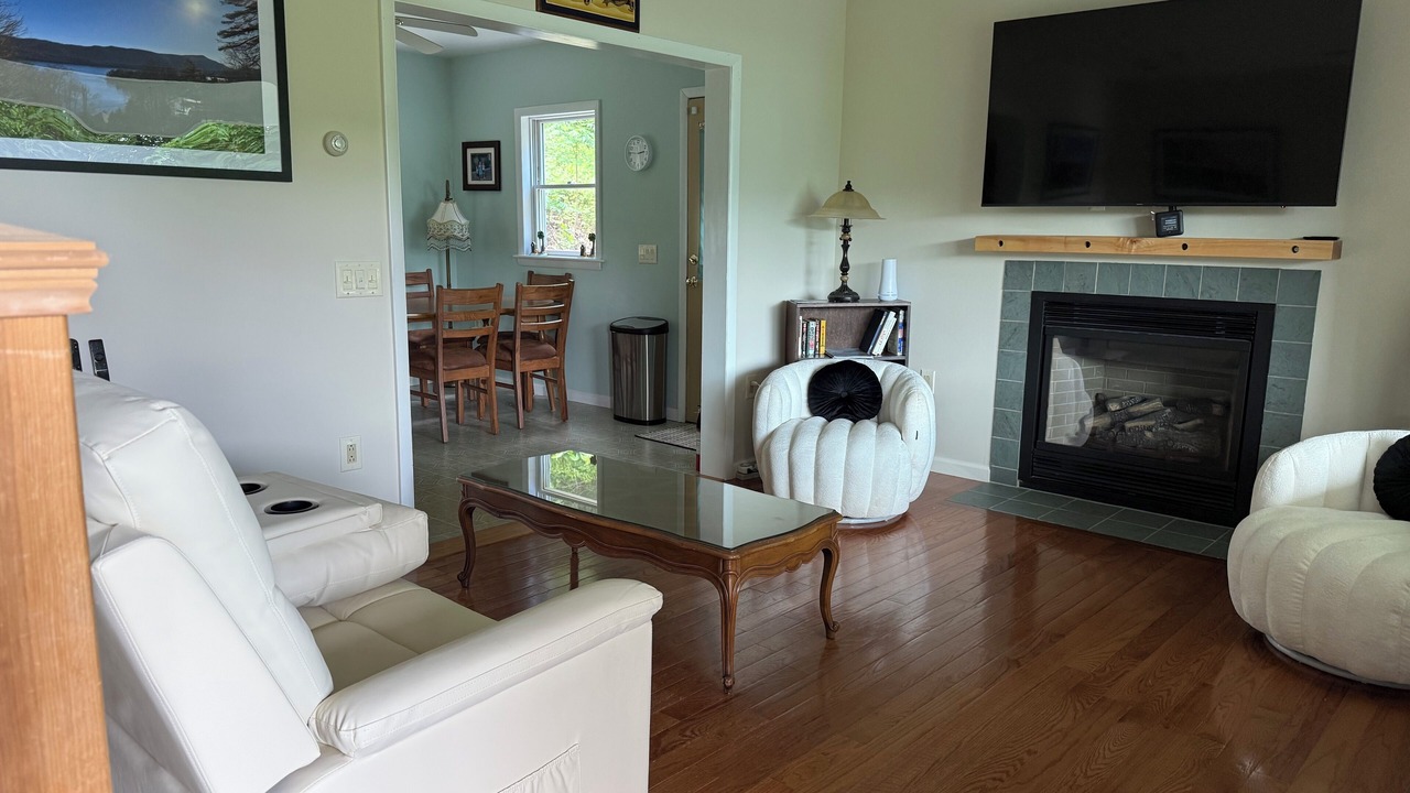 Photo of Livingroom in Silver Bay