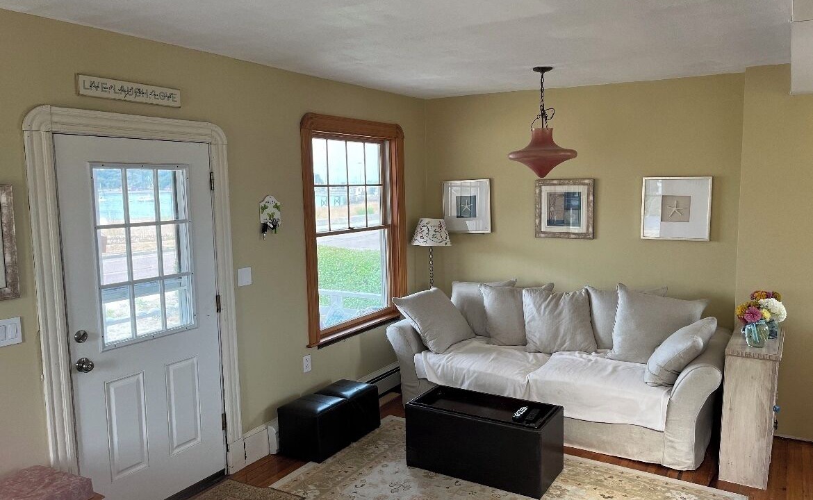 Photo of Livingroom in Hull