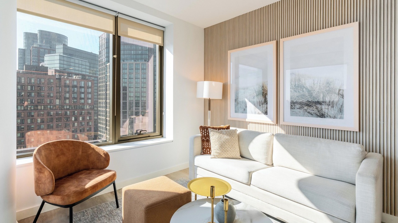Photo of Livingroom in Hunters Point