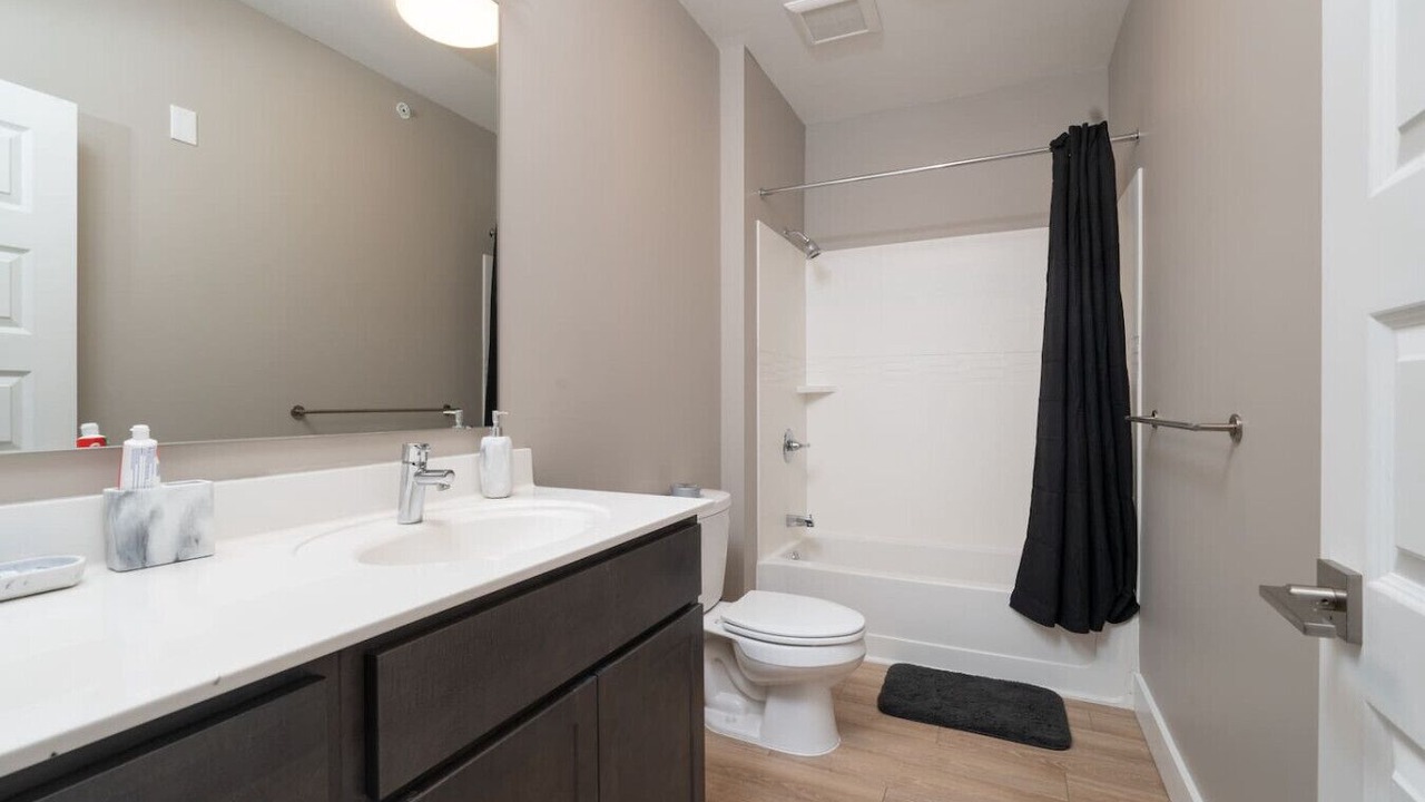 Photo of Bathroom in Market East District