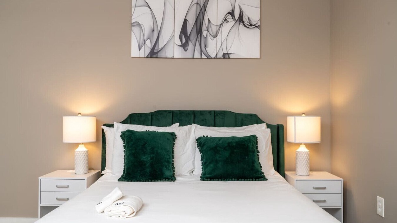 Photo of Bedroom in Market East District